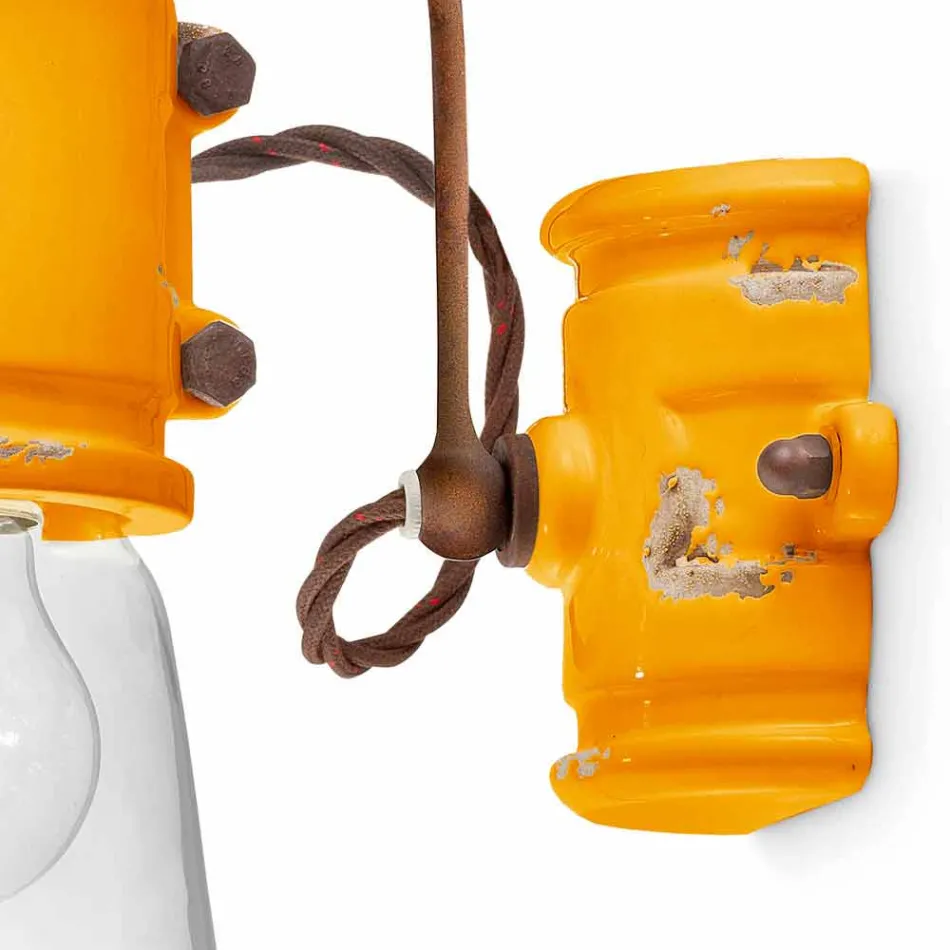 Aplikacja miejskiego stylu spotlight w rękodzieła ceramicznego Beth Ferroluce Viadurini