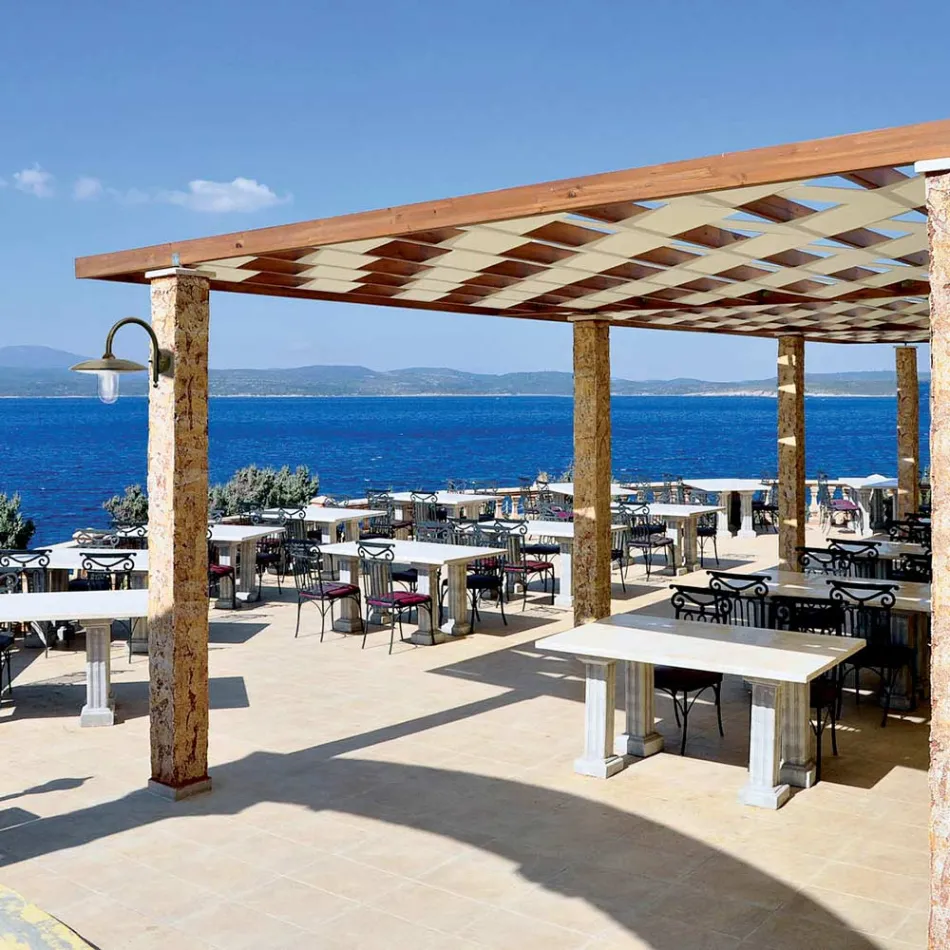 Zewnętrzna lampa ścienna z mosiądzu, szkła opalowego i IP44 Wyprodukowano we Włoszech - Drago Viadurini