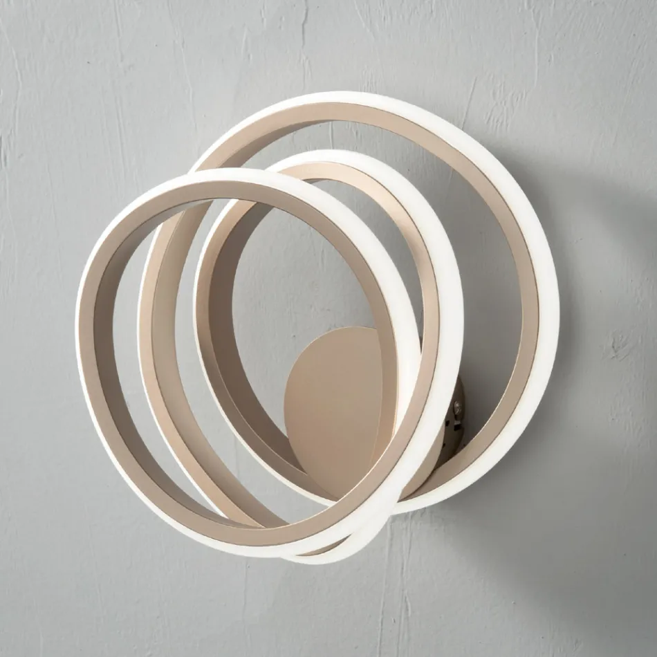 Kinkiet w Złotym Metalu Nowoczesny Design Sypialnia - Point Viadurini