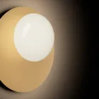 Lampa ścienna lub sufitowa z aluminium, metalu i białego szkła - Luma Viadurini