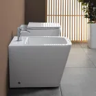 Bidet jednootworowy montowany na podłodze, z białej ceramiki, o eleganckim, nowoczesnym wzornictwie – Giunco Viadurini