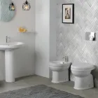 Bidet jednootworowy montowany na podłodze, z białej ceramiki, o eleganckim, nowoczesnym wzornictwie – Silica Viadurini