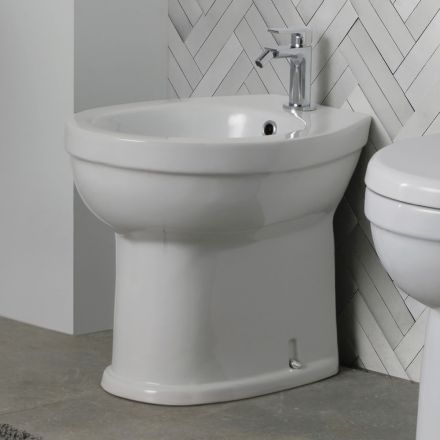 Bidet jednootworowy montowany na podłodze, z białej ceramiki, o eleganckim, nowoczesnym wzornictwie – Silica Viadurini
