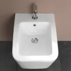Jednootworowy bidet wiszący z białej ceramiki o eleganckim, nowoczesnym wzornictwie – Giunco Viadurini