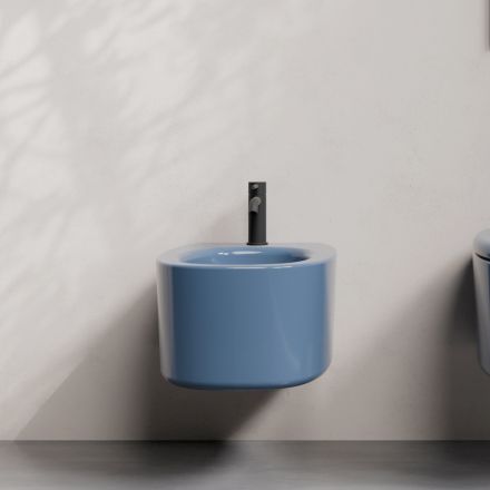 Ceramiczny bidet wiszący w różnych kolorach, wyprodukowany we Włoszech - dla dziewczynki Viadurini