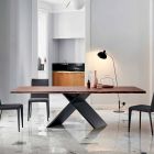 Stół designowy Bonaldo Axe wykonany z drewna o naturalnych krawędziach wykonanych we Włoszech Viadurini