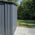 Domek ogrodowy z drzwiami zawiasowymi w różnych rozmiarach - Szczeniak Viadurini