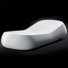 Designerski szezlong zewnętrzny z białego polietylenu Wyprodukowano we Włoszech - Ervin Viadurini