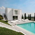 Designerski szezlong zewnętrzny z białego polietylenu Wyprodukowano we Włoszech - Ervin Viadurini