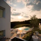 Designerski szezlong zewnętrzny z białego polietylenu Wyprodukowano we Włoszech - Ervin Viadurini