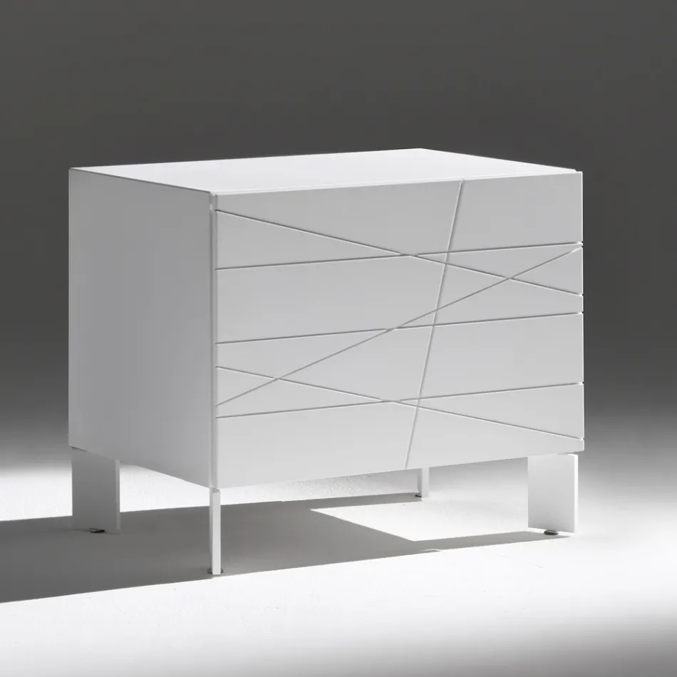 Stolik nocny z 1 szufladą z malowanej płyty wiórowej - Leone Viadurini