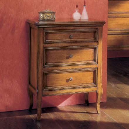 Stolik nocny z 3 szufladami z drewna Bassano, Francja Wyprodukowano we Włoszech - Hawwat Viadurini