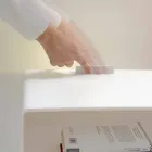 Przezroczysty stolik nocny z podświetlanym diodowo światłem dotykowym Adelia Viadurini