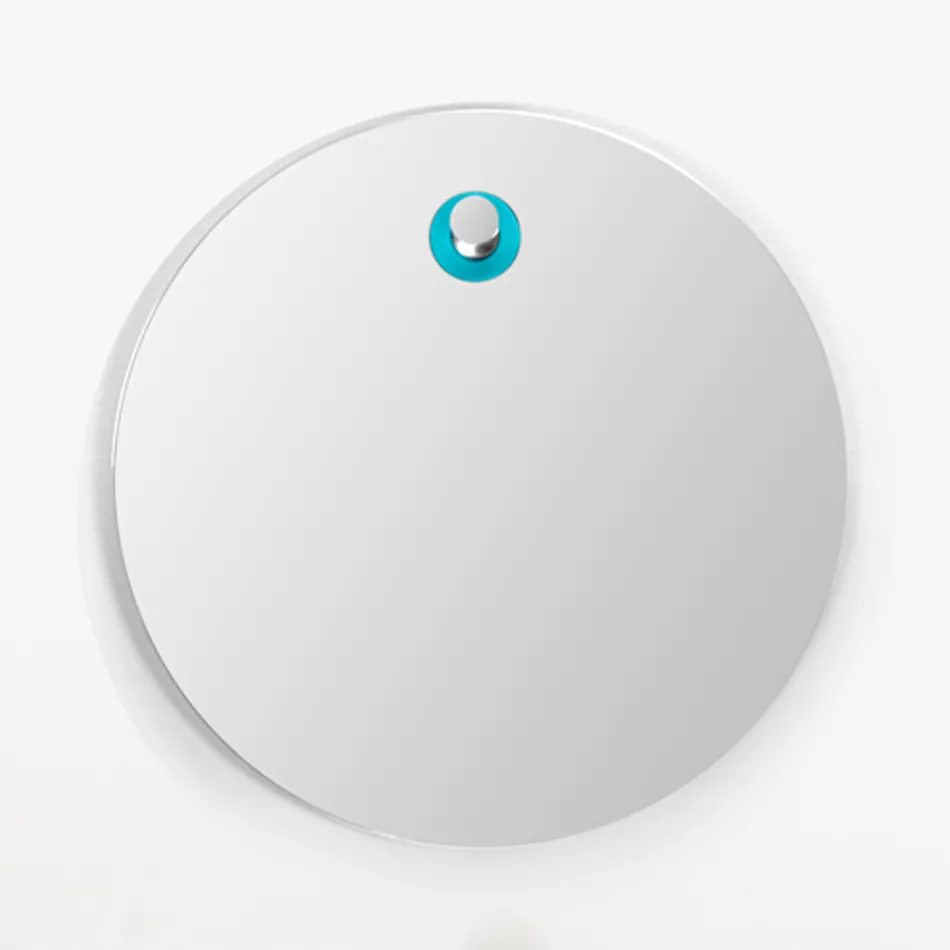 Kompozycja wolnostojącej szafki łazienkowej z niebieskimi dodatkami - Carolie Viadurini