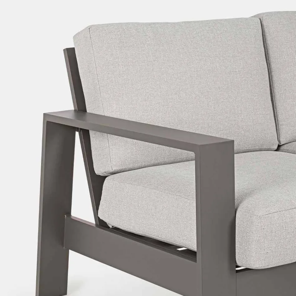 Kompozycja do salonu na zewnątrz z aluminium z poduszkami z tkaniny - Yoshi Viadurini