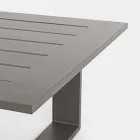 Kompozycja do salonu na zewnątrz z aluminium z poduszkami z tkaniny - Yoshi Viadurini