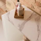 Stolik konsolowy ze szkła hartowanego o grubości 10 mm z efektem marmuru - Agordo Viadurini