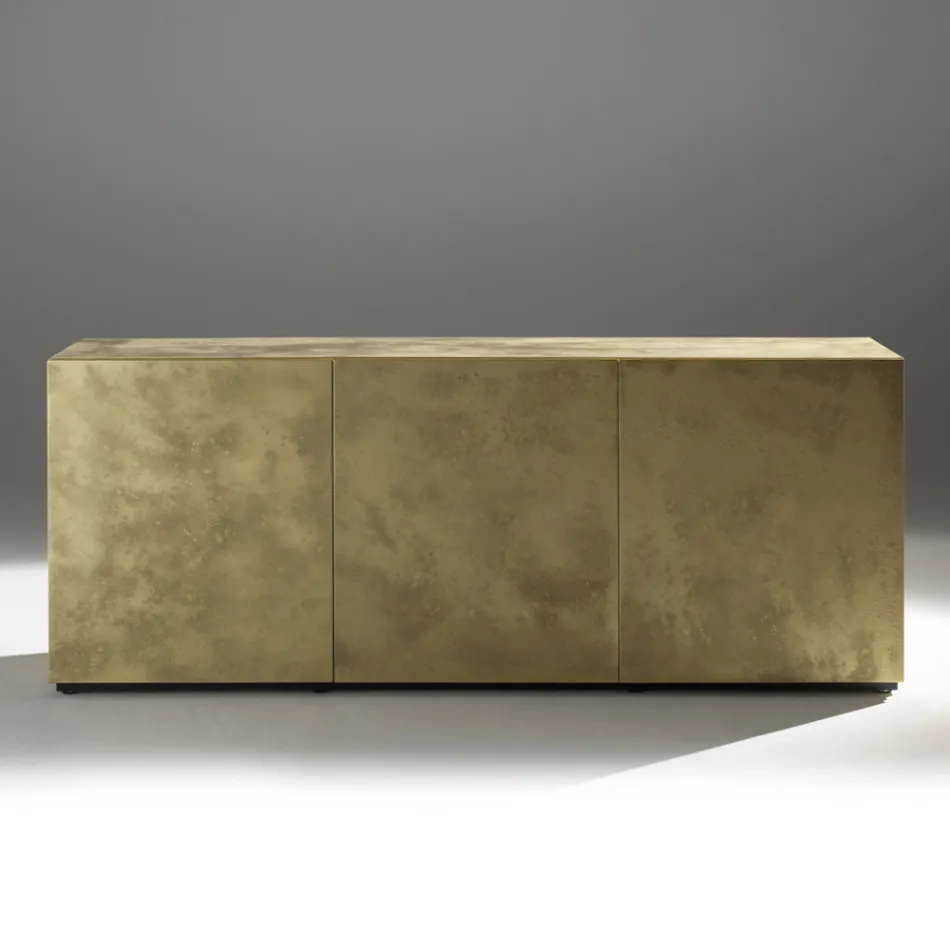 Komoda 3-drzwiowa z 3 wewnętrznymi półkami z drewna i płyty MDF - Pesci Viadurini