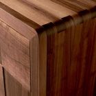 Kredens Nensi z 3 drzwiami z nowoczesnego drewna litego drewna orzechowego Viadurini