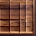 Nowoczesny kredens z 3 drzwiami z litego drewna Anny Viadurini