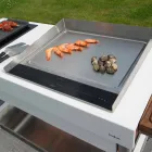 Nowoczesna kuchnia na kółkach do ogrodu z drewna i stali - Calliope Viadurini