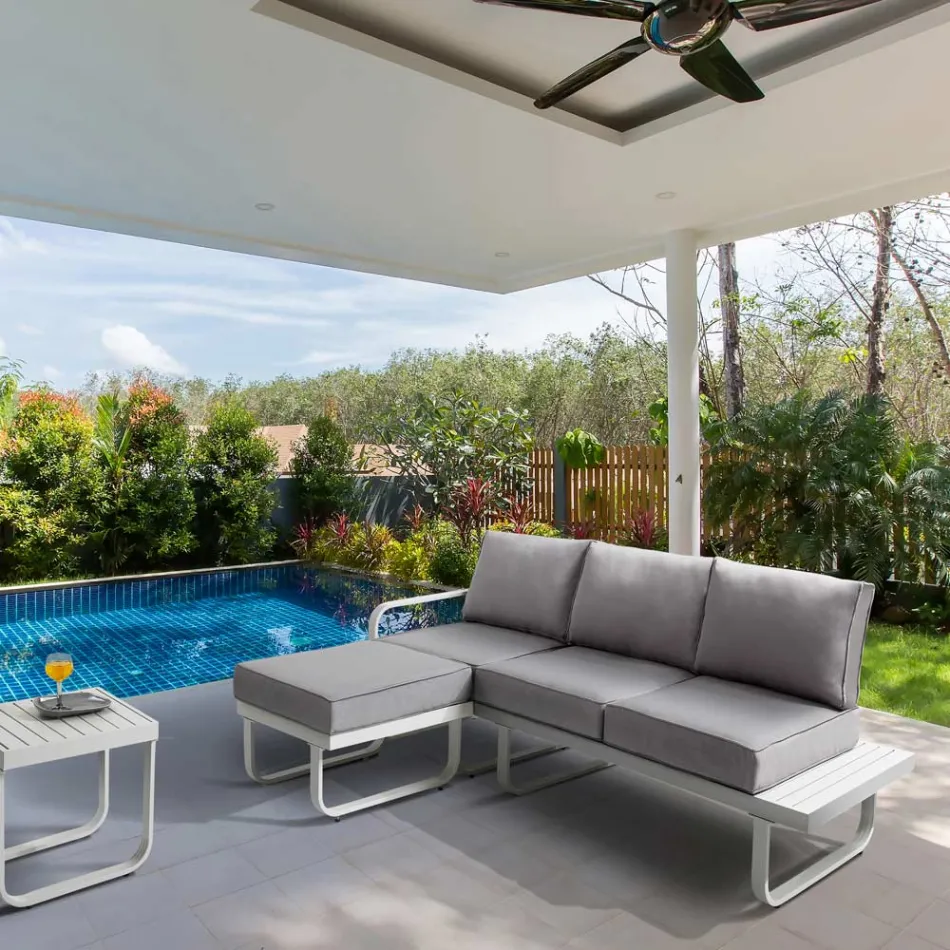 Sofa 3-osobowa z aluminiową pufą ogrodową i szarymi poduszkami - Avoir Viadurini