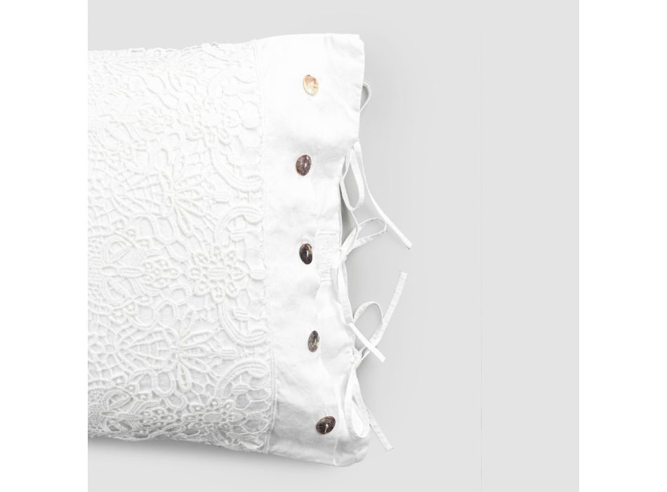 Biała lniana poszewka na poduszkę z koronką w kropki, guzikami i sznurowadłami na poduszkę - Malone