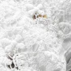 Lniana poszewka na poduszkę z białą koronką do luksusowego łóżka Made in Italy - Kiss Viadurini