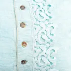 Poszewka na poduszkę z kolorowego lnu, koronki Poema i włoskiej luksusowej lamówki - Stego Viadurini