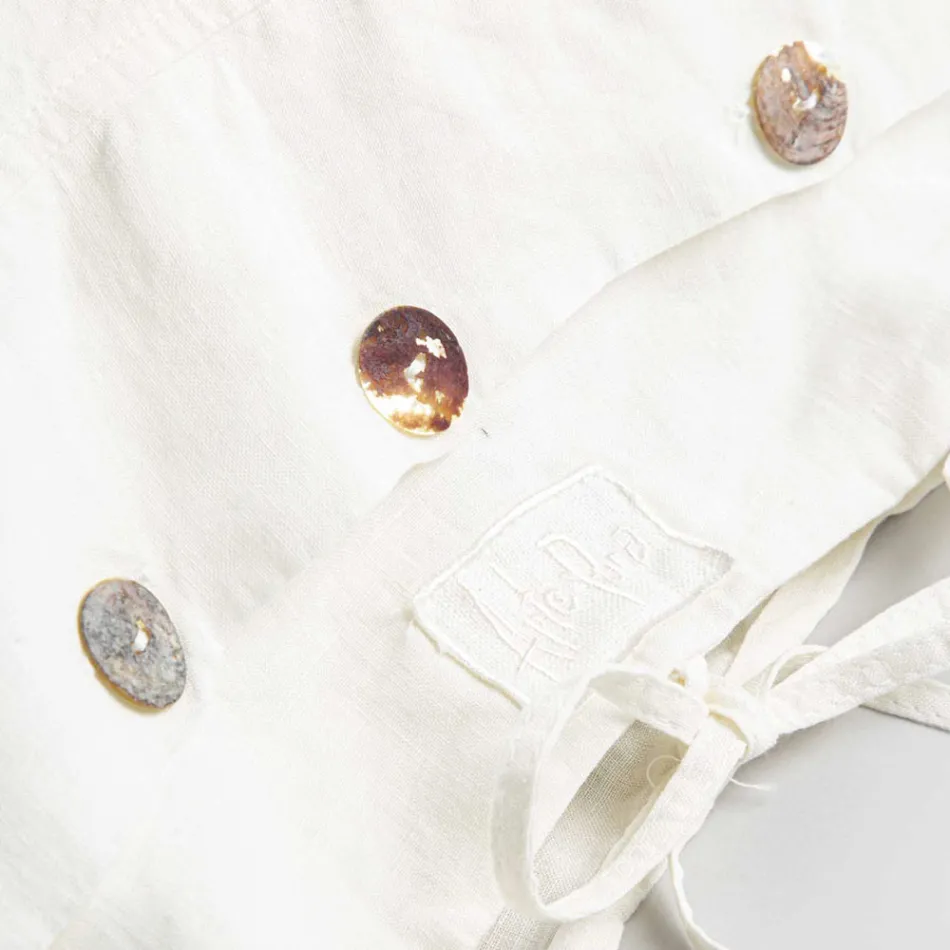 Prostokątna poszewka na łóżko z białego lub czarnego lnu z guzikami i sznurowadłami - Agora Viadurini