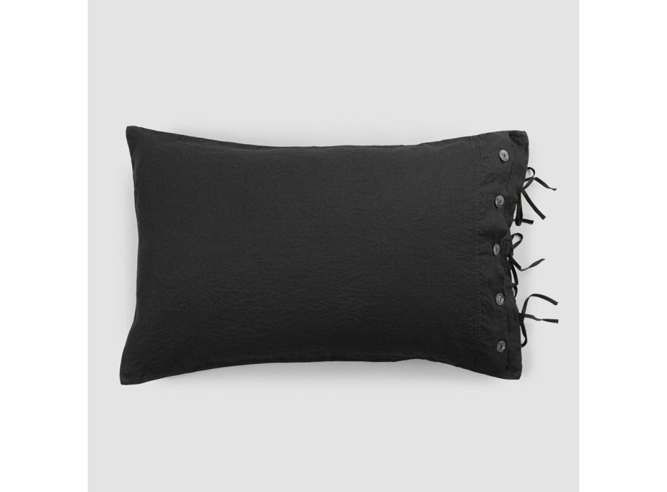 Prostokątna poszewka na łóżko z białego lub czarnego lnu z guzikami i sznurowadłami - Agora Viadurini