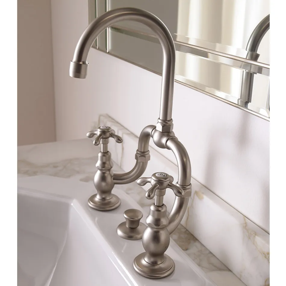 Zestaw baterii vintage do umywalki mostowej z mosiądzu Made in Italy - Klarisa Viadurini