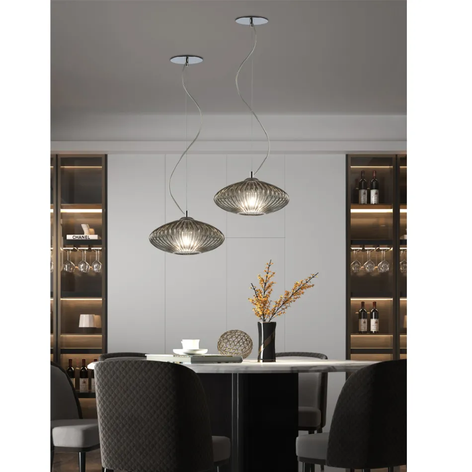 Ręcznie robiona lampa wisząca z dmuchanego szkła w Wenecji - Dafne Viadurini