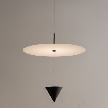 Aluminiowa lampa wisząca z białą płytą i czarnym stożkiem - Padel