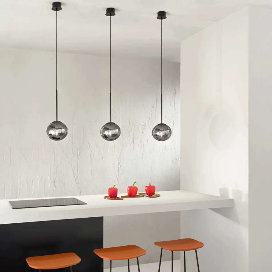 Lampa wisząca z malowanego metalu i dmuchanego szkła - Ailanto Viadurini