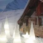 Lampa wewnętrzna lub zewnętrzna z tworzywa sztucznego w kolorze białym, czerwonym lub zielonym - Alberostar Viadurini