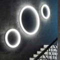 Nowoczesna okrągła lampa ścienna LED wykonana we Włoszech z polietylenu - Slide Giotto
