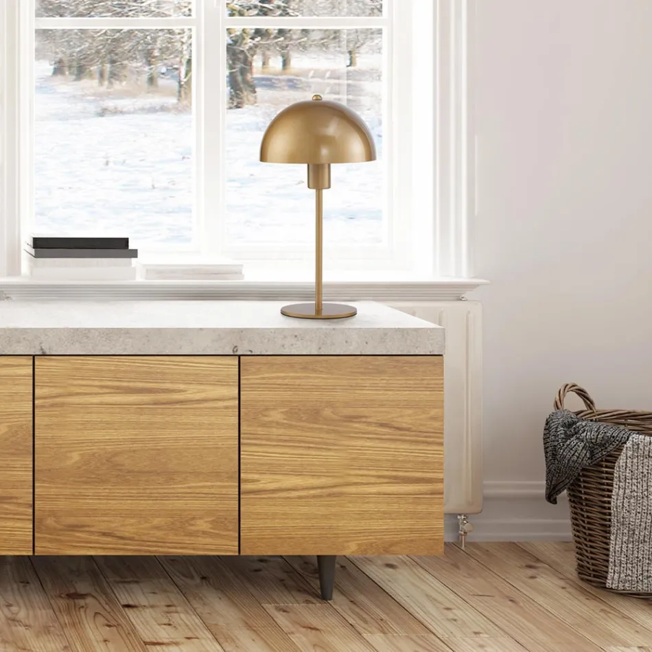 Lampa stołowa z malowanej stali w różnych wykończeniach - Giulia Viadurini