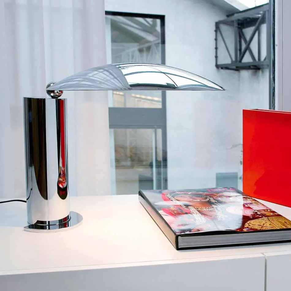 Lampa stołowa z chromu lub czarnego metalu z diodą LED Made in Italy - Orlando Viadurini