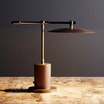 Lampa stołowa LED z polerowanego mosiądzu i żelaza Made in Italy - Esperanza Viadurini