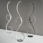 Lampa podłogowa LED z metalową konstrukcją lakierowaną w stylu Clack Viadurini