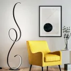 Lampa podłogowa LED z metalową konstrukcją lakierowaną w stylu Clack Viadurini