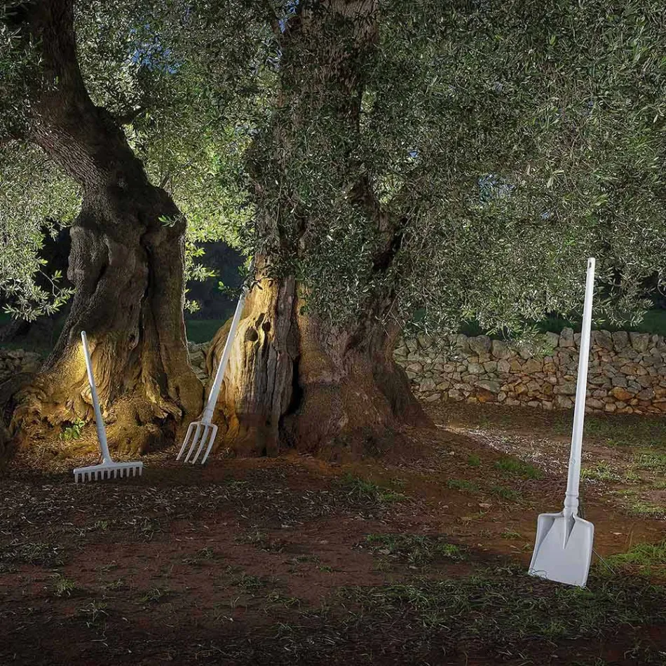 Zewnętrzna lampa podłogowa z białego technopolimeru, 3 formy - narzędzia Viadurini