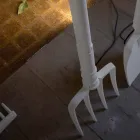 Zewnętrzna lampa podłogowa z białego technopolimeru, 3 formy - narzędzia Viadurini