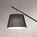 Metalowa lampa podłogowa z abażurem pokrytym tkaniną - Rivella Viadurini