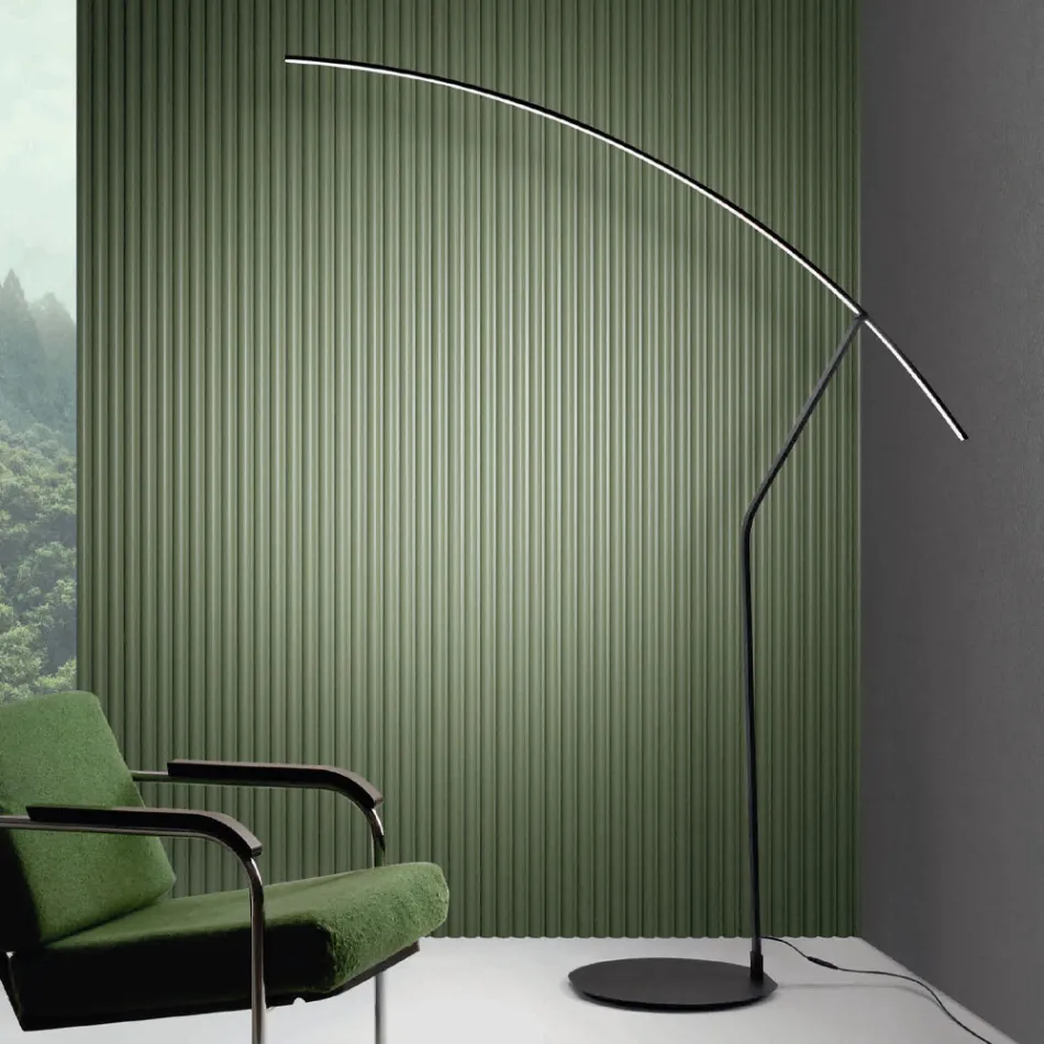 Lampa podłogowa z metalu malowanego w różnych kolorach i ściemnianej diody LED - klon Viadurini