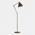 Lampa podłogowa z mosiądzu i żelaza ze złączem w stylu vintage - Loft autorstwa Il Fanale