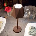 Ledowa zewnętrzna lampa stołowa Touch w metalu i ładowaniu przez USB - Villard