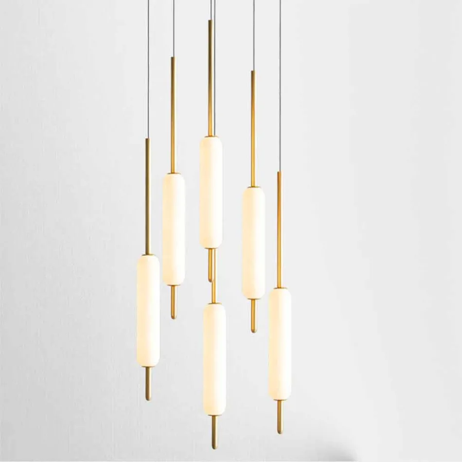Lampa wisząca z 1, 3 lub 6 światłami w mosiądzu Nowoczesny design - Typha od Il Fanale Viadurini