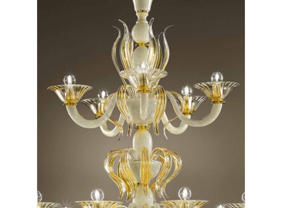 Żyrandol 15 świateł z białego i złotego szkła weneckiego, wyprodukowany we Włoszech - Agustina Viadurini